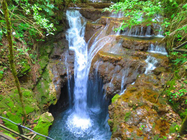 cachoeira-buraco-macaco-11-749x562 (1)