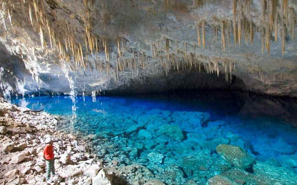 Gruta do Lago Azul