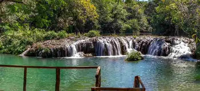 Cachoeira Recanto das Águas